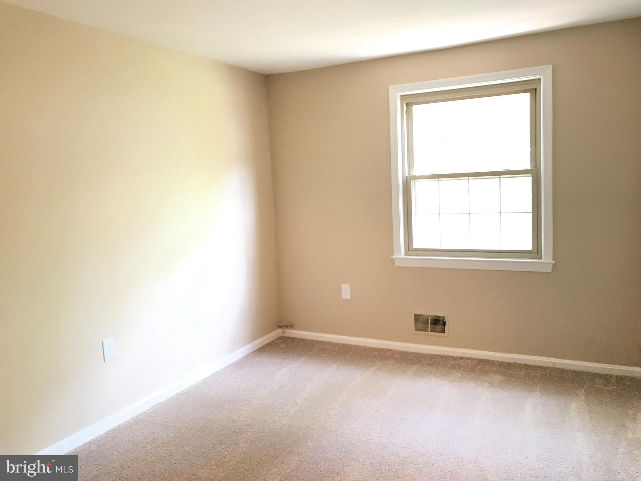 PINEWOOD HILL - Residential