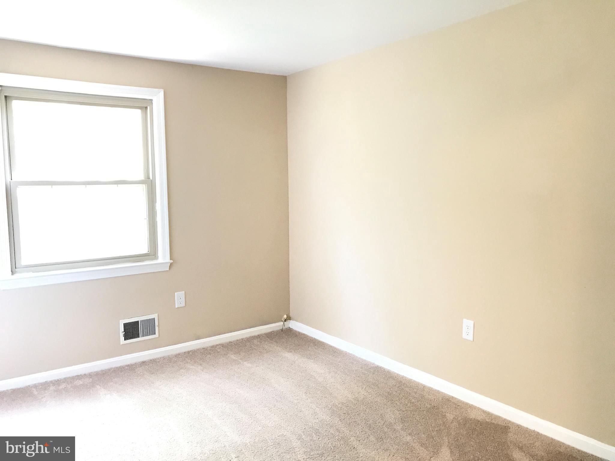 PINEWOOD HILL - Residential