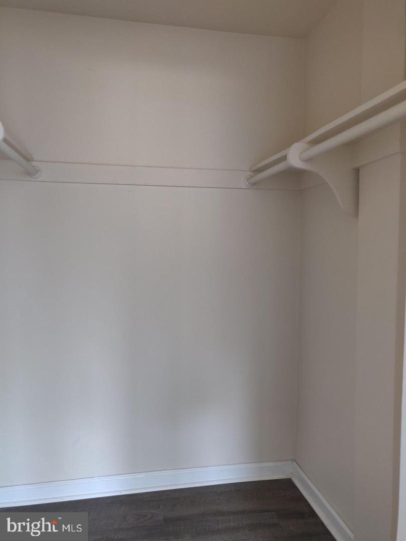 BOLLING BROOK TOWERS - Residential Lease