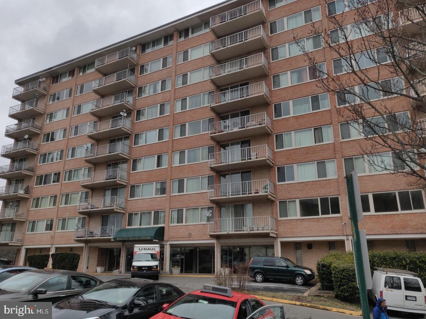 4520 KING STREET 202