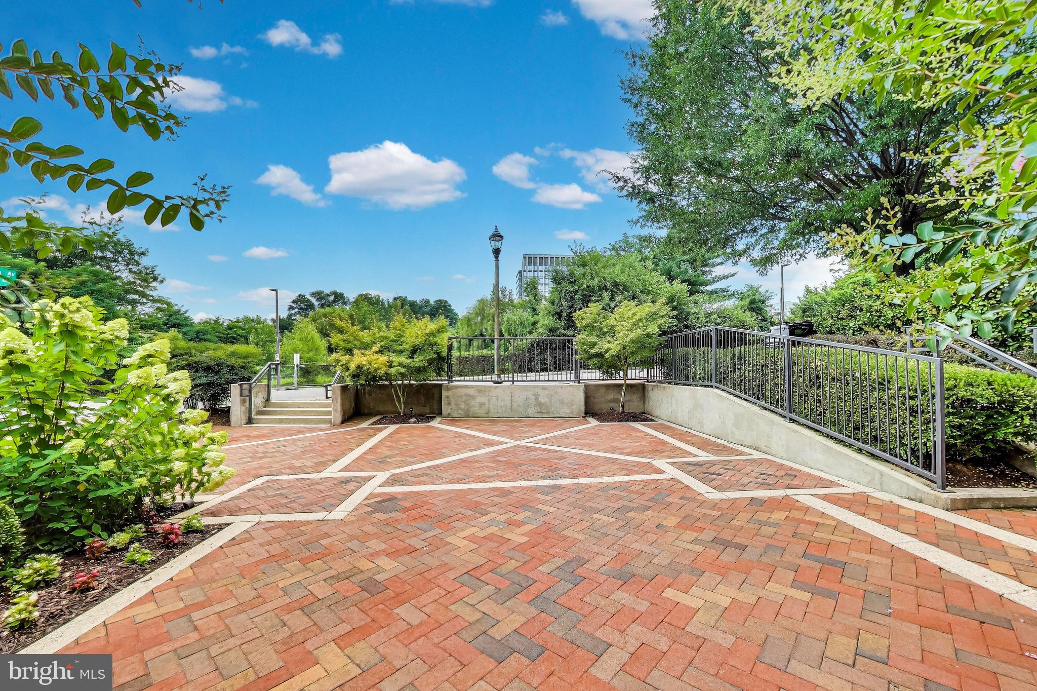 WHITE FLINT STATION - Residential Lease