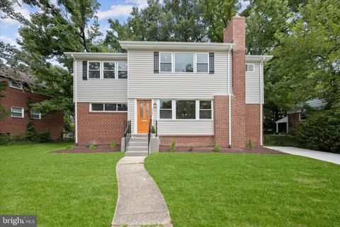 4100 UNDERWOOD STREET UNIVERSITY PARK MD 20782