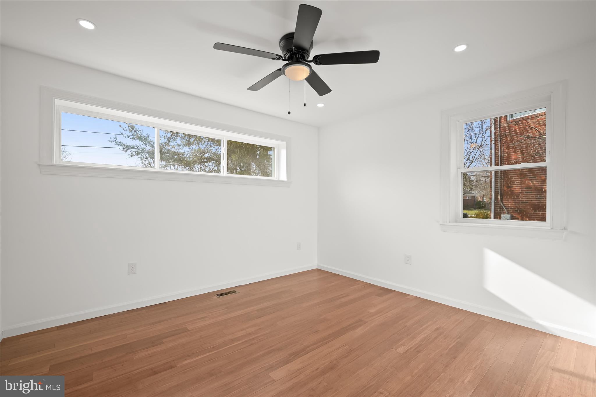 UNIVERSITY PARK - Residential