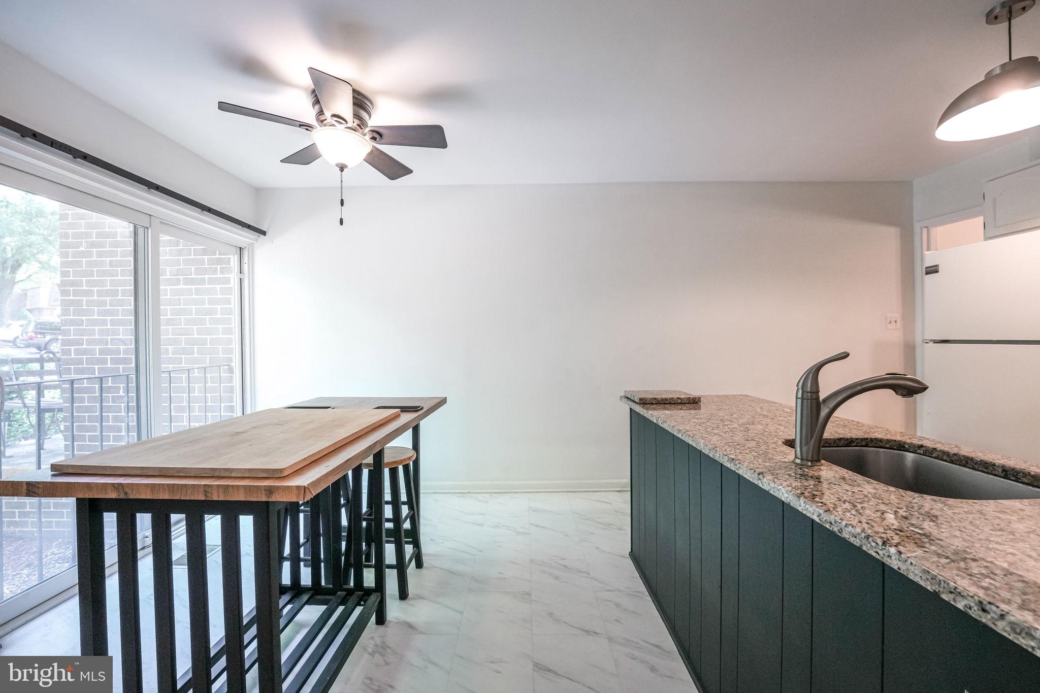 AMERICANA FAIRFAX - Residential Lease