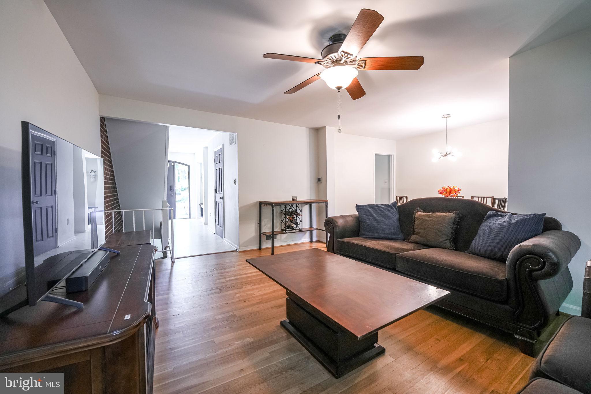 AMERICANA FAIRFAX - Residential Lease