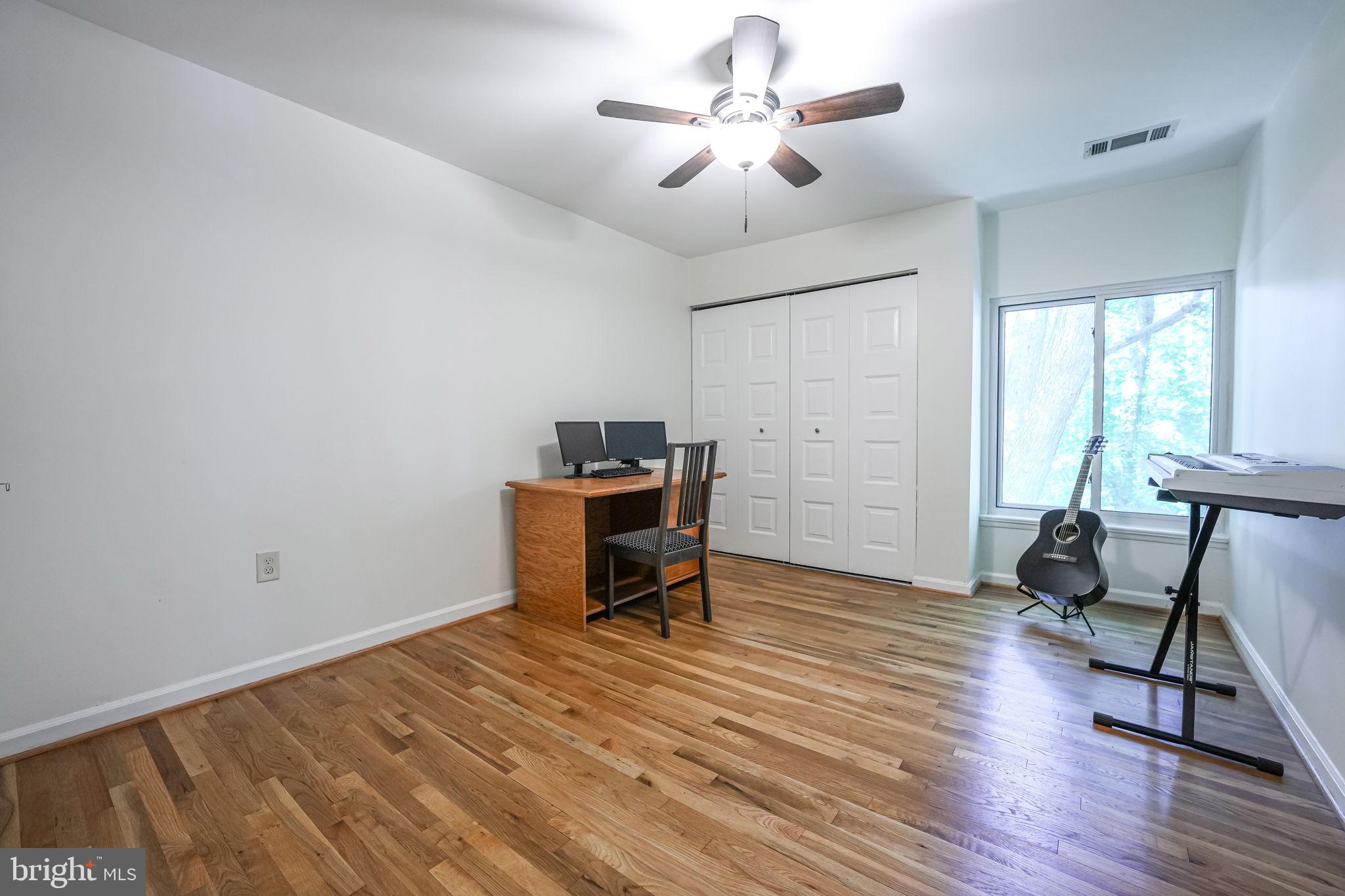 AMERICANA FAIRFAX - Residential Lease