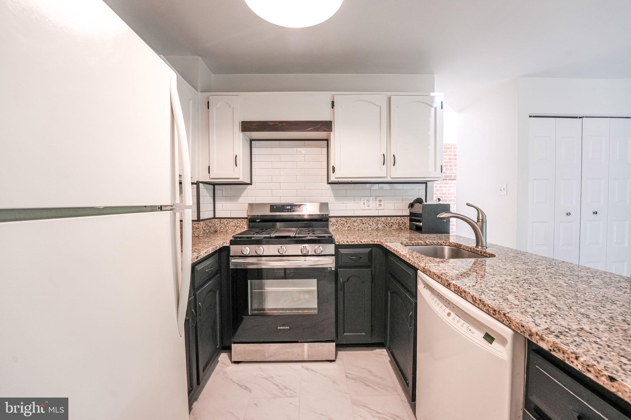 AMERICANA FAIRFAX - Residential Lease