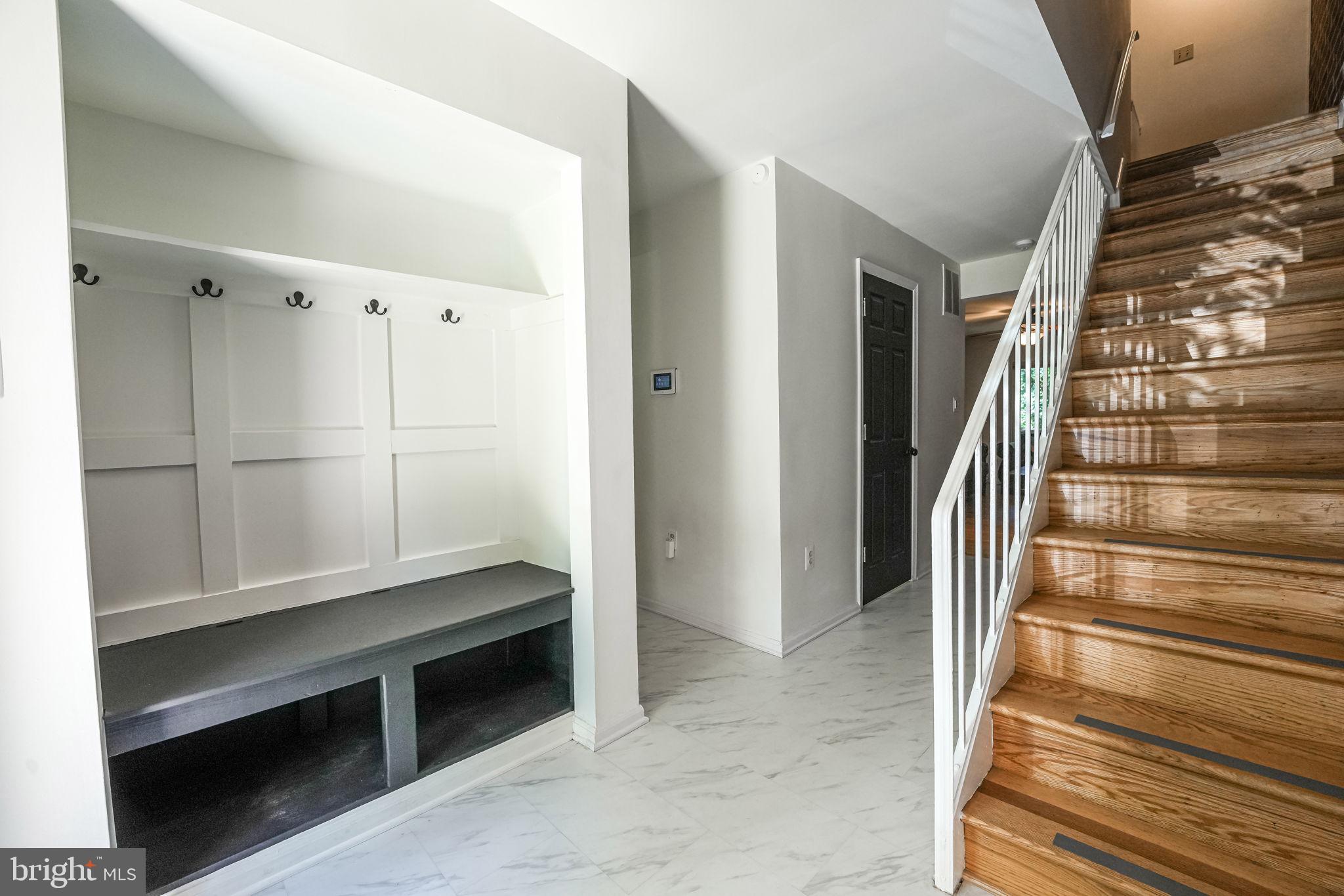 AMERICANA FAIRFAX - Residential Lease