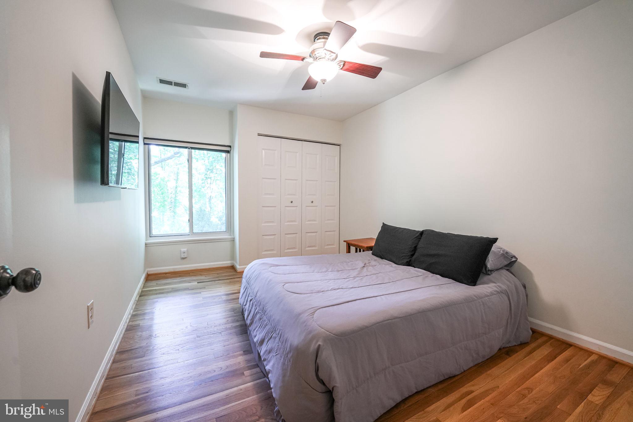 AMERICANA FAIRFAX - Residential Lease