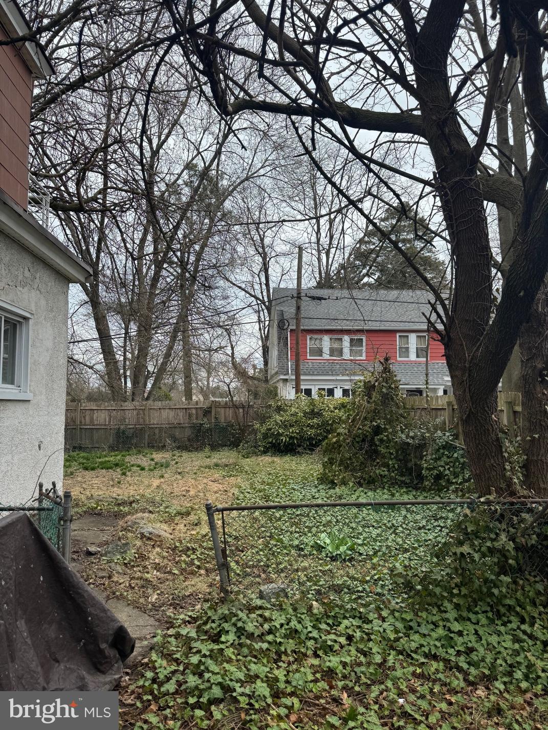 EAST OAK LANE - Residential Income