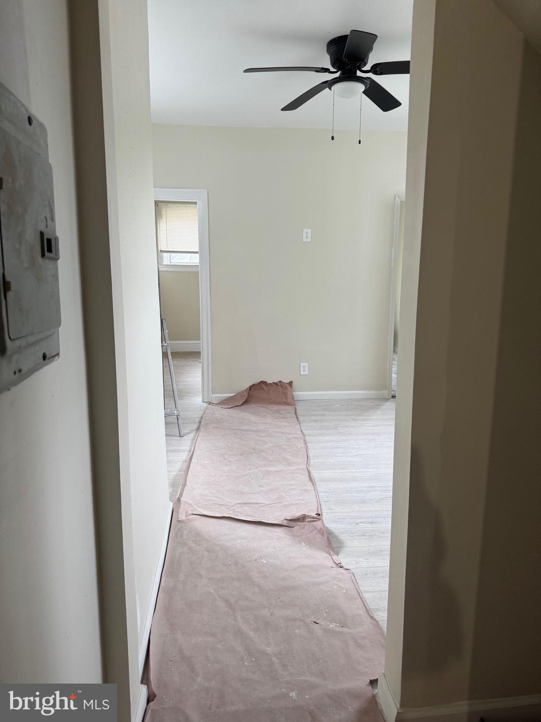 EAST OAK LANE - Residential Income