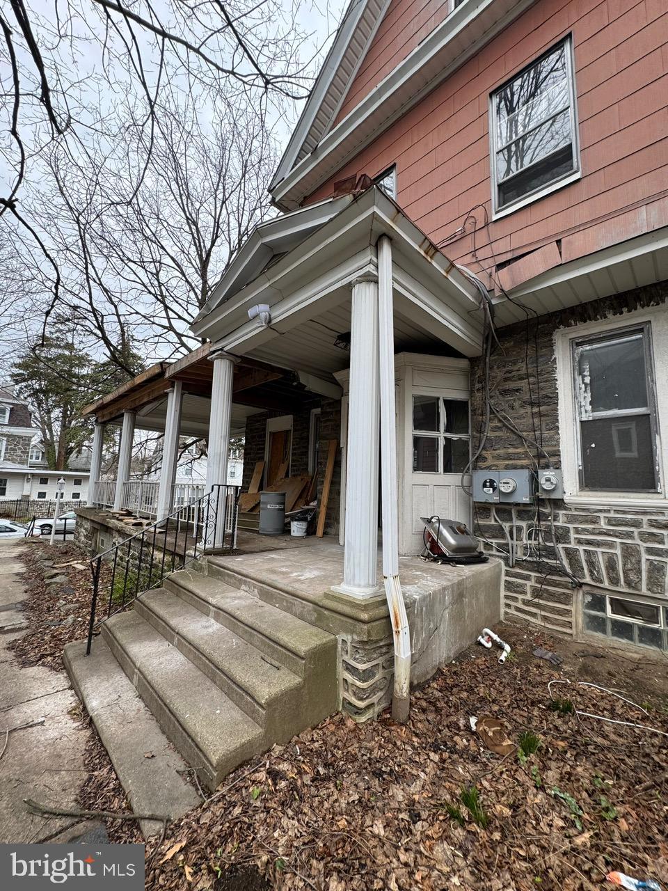 6717 N 6TH STREET