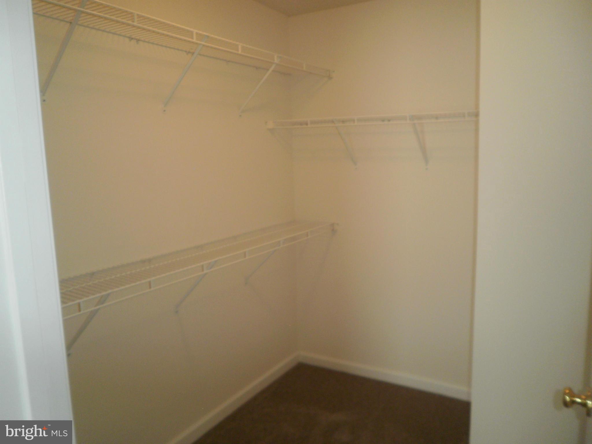 OVERLOOK - Residential Lease