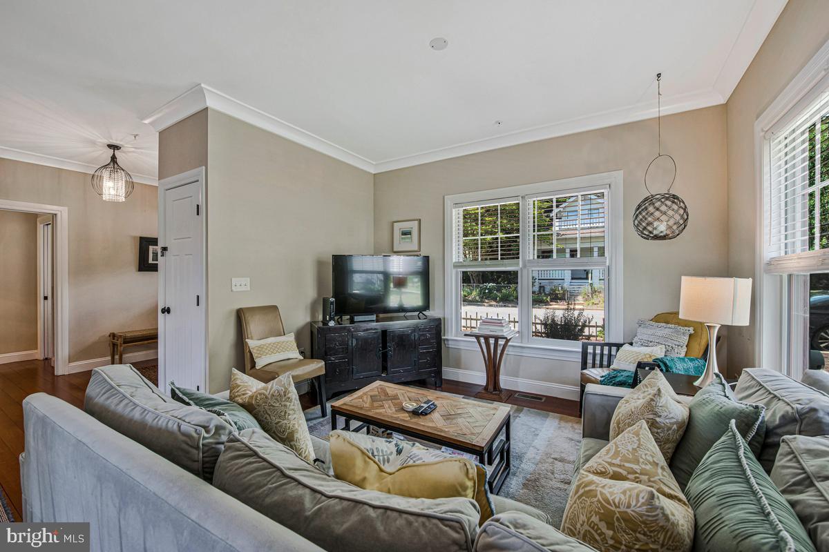 219 LOCKWOOD COURT