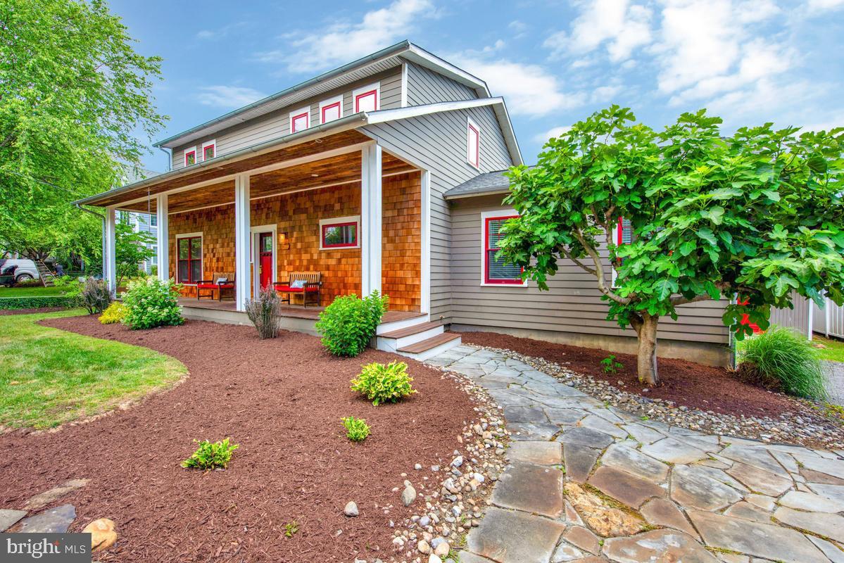 219 LOCKWOOD COURT