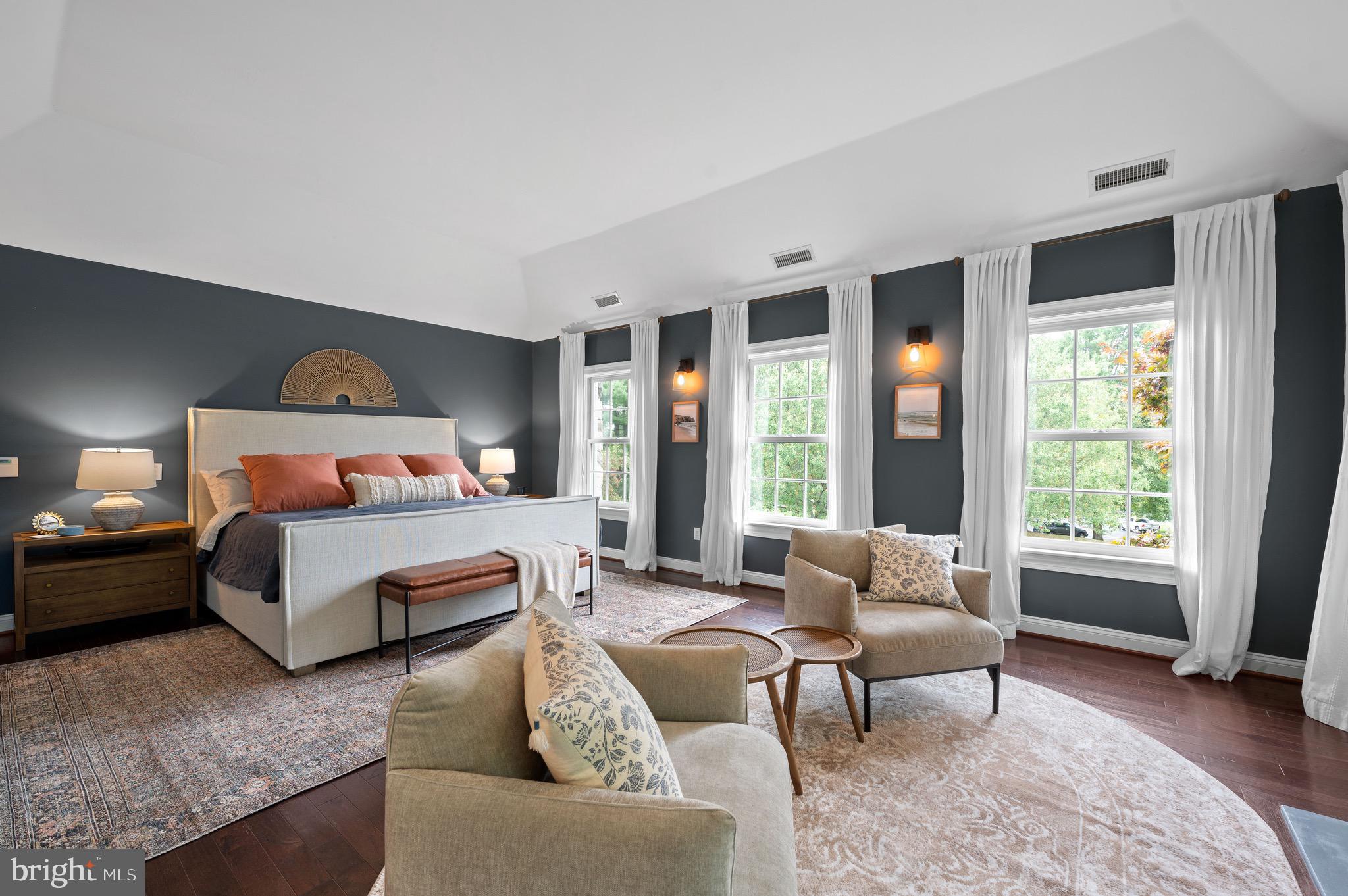 HORSESHOE FARM - Residential