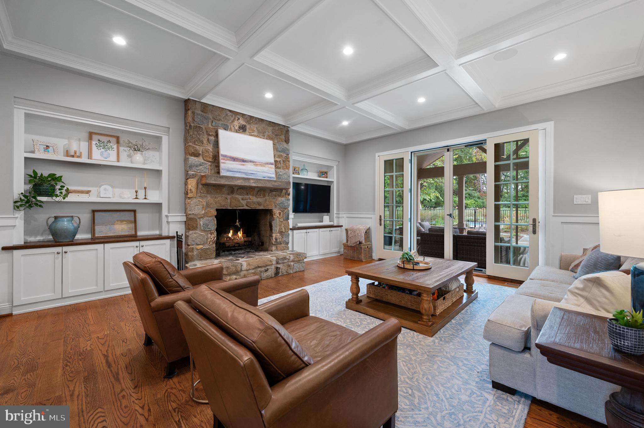 HORSESHOE FARM - Residential