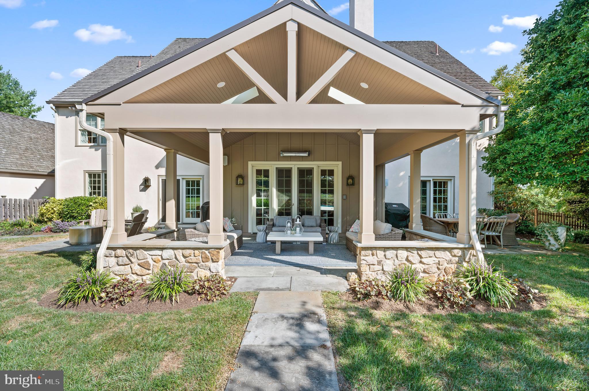 HORSESHOE FARM - Residential