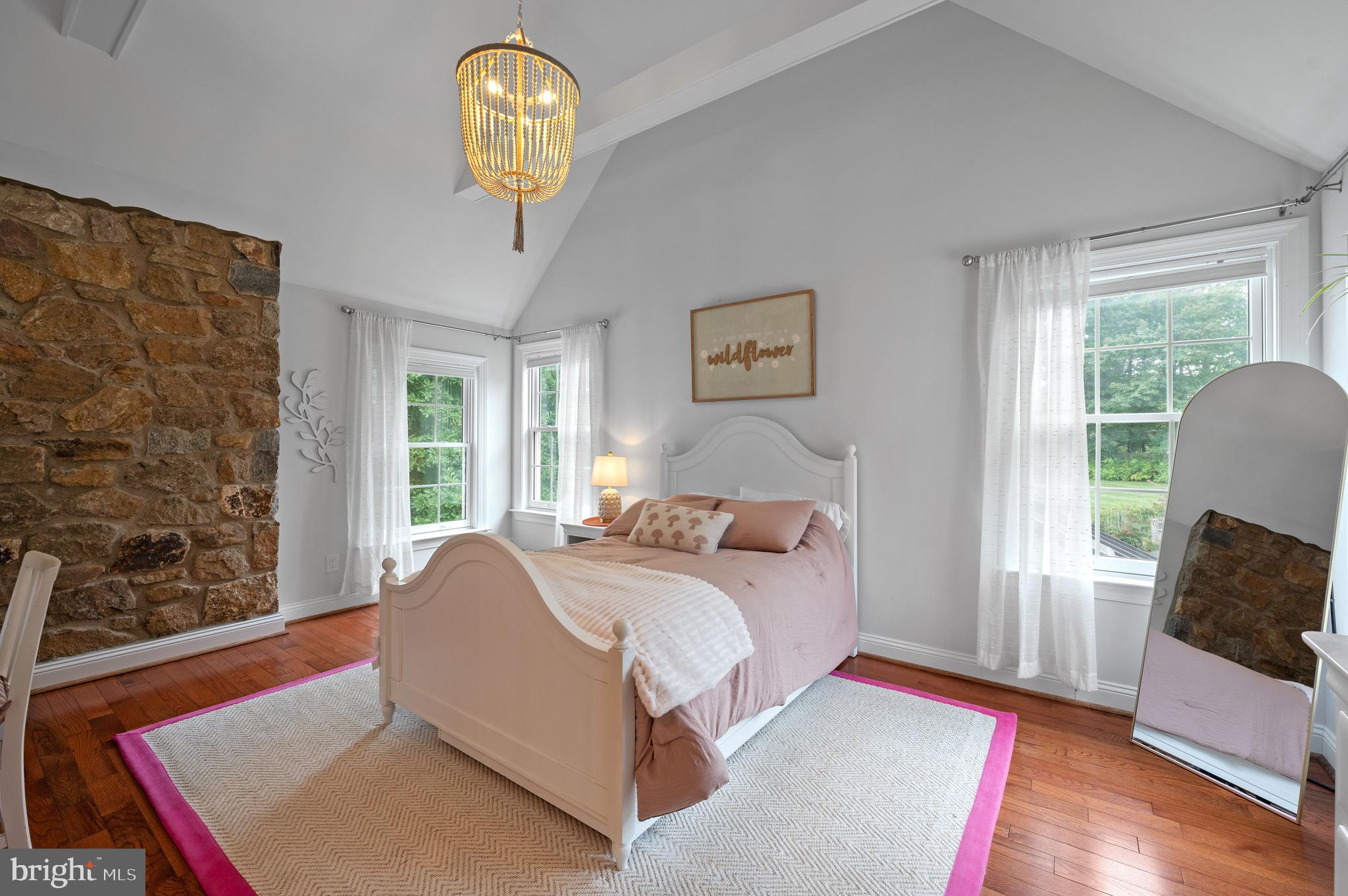 HORSESHOE FARM - Residential