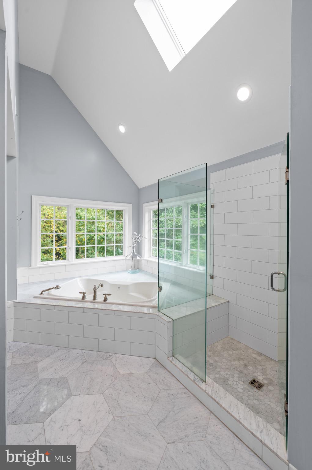 HORSESHOE FARM - Residential