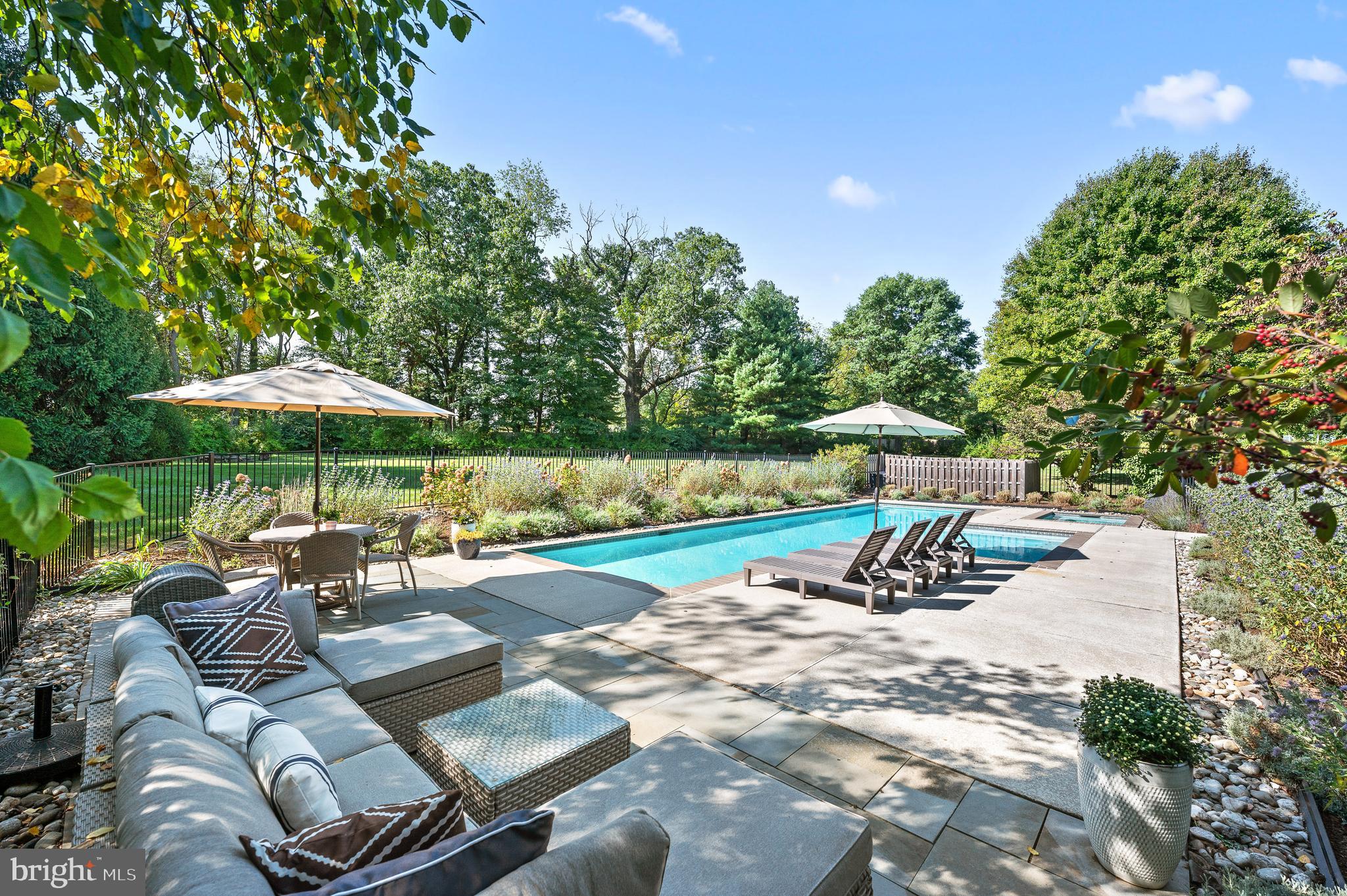 HORSESHOE FARM - Residential