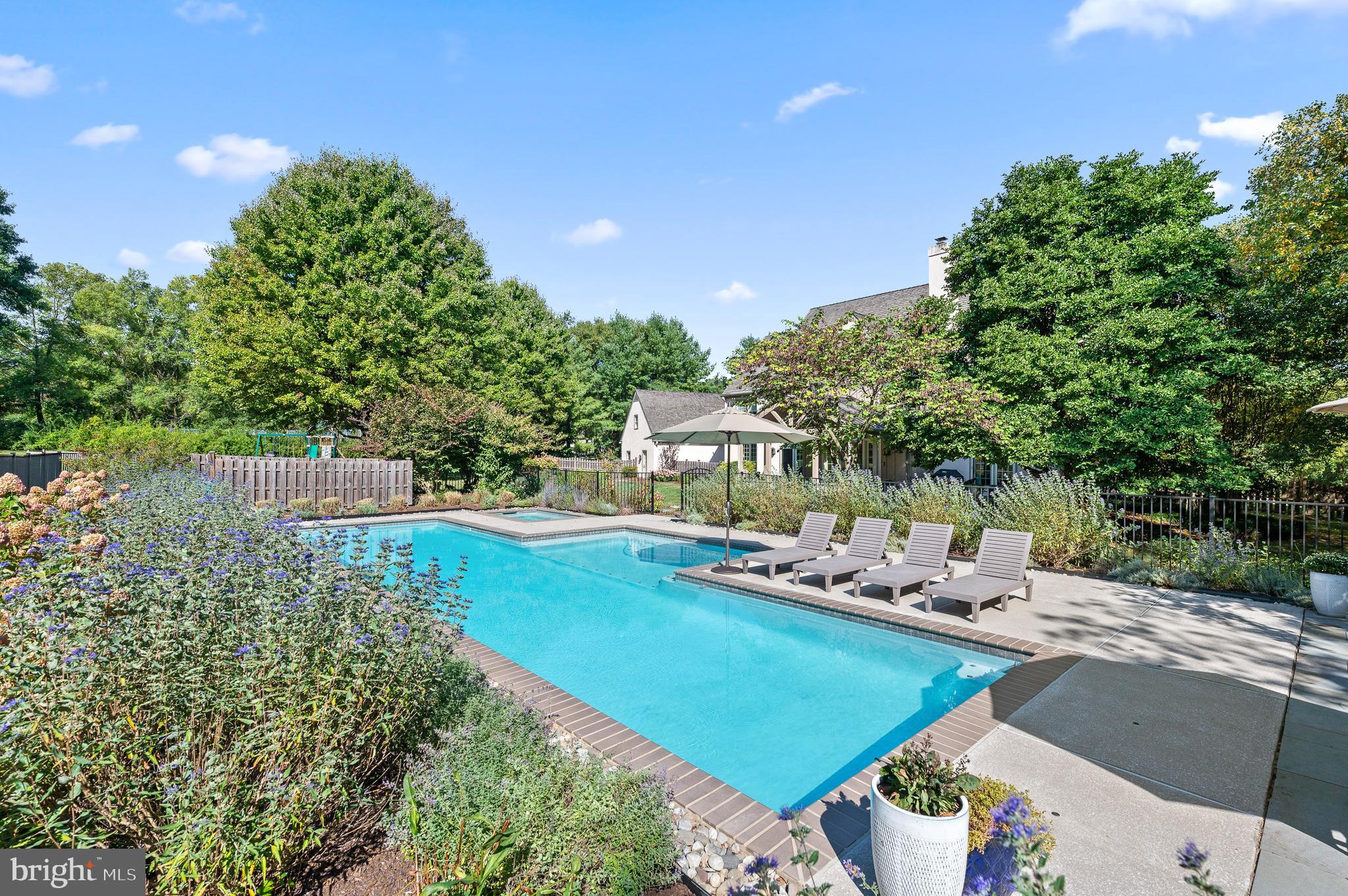 HORSESHOE FARM - Residential