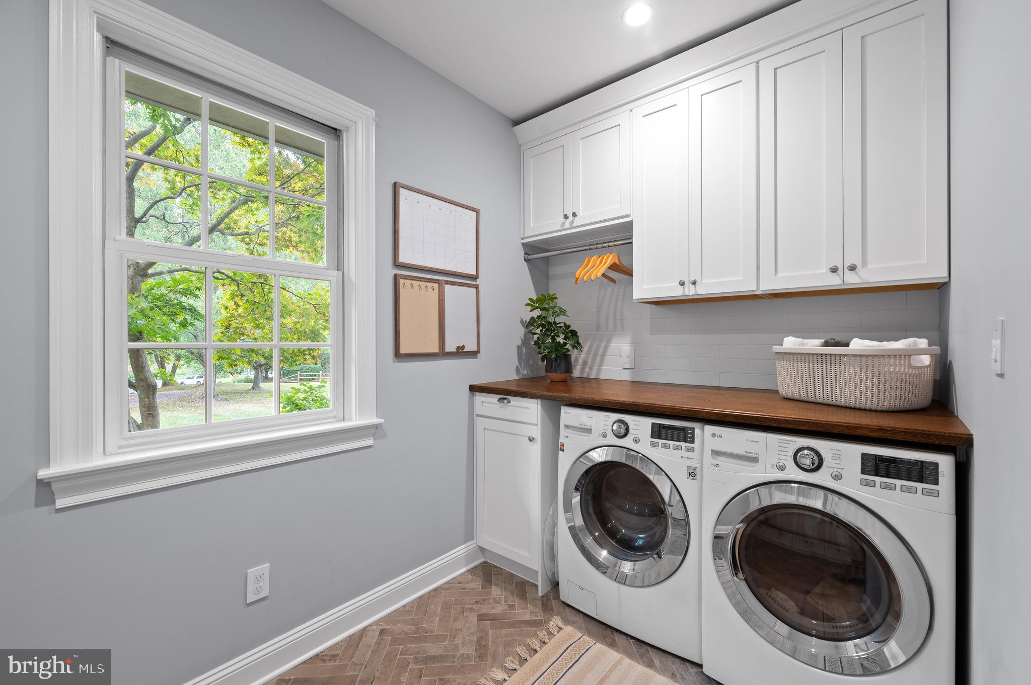 HORSESHOE FARM - Residential