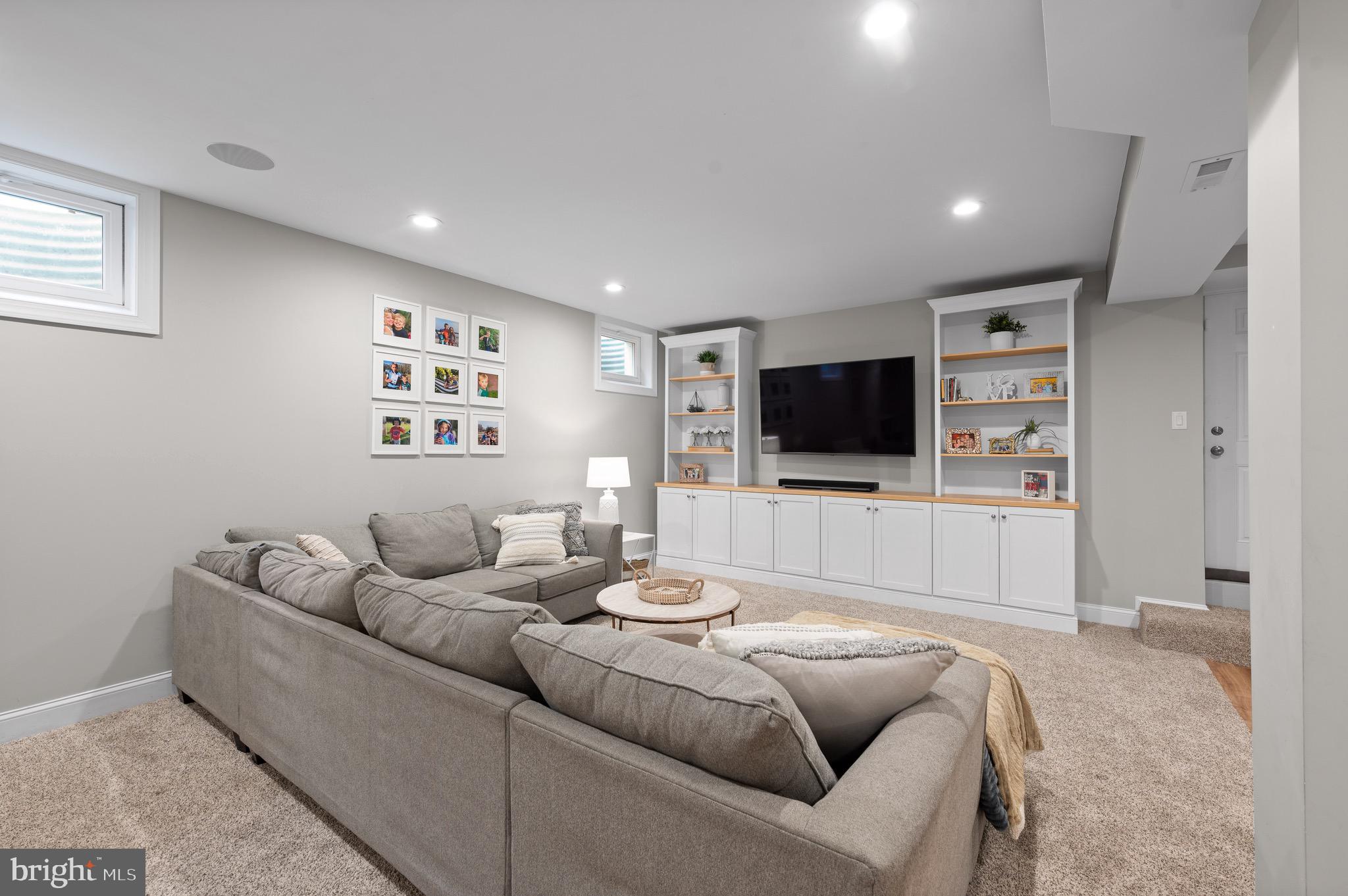 HORSESHOE FARM - Residential