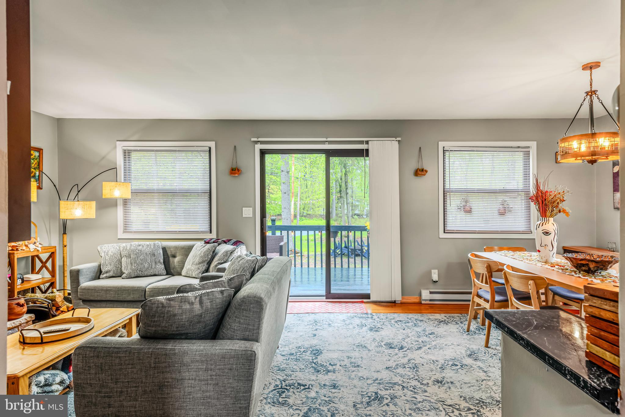 268 OUTER DRIVE