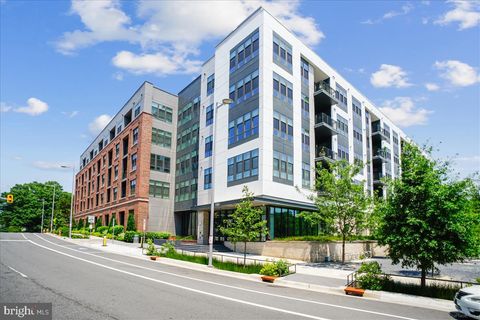 1761 OLD MEADOW ROAD 412 MCLEAN VA 22102
