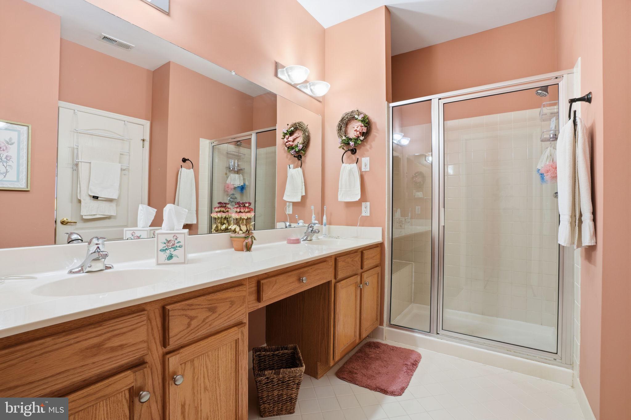 LEGACY OAKS - Residential