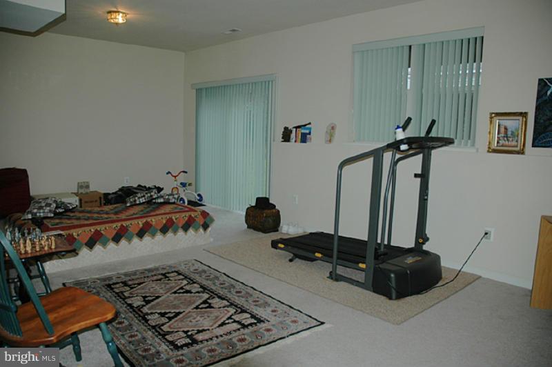 NUTLEY LEE HIGHWAY - Residential Lease