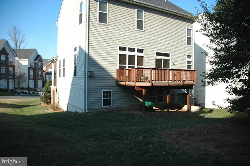 NUTLEY LEE HIGHWAY - Residential Lease