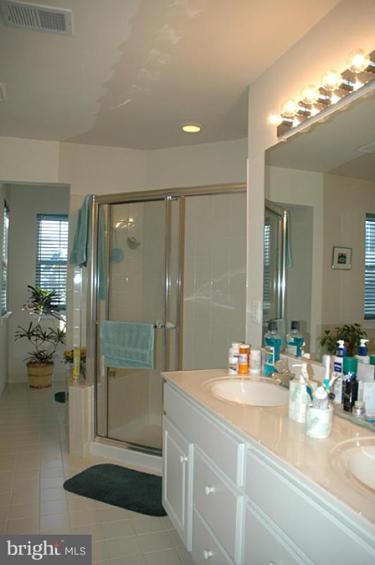 NUTLEY LEE HIGHWAY - Residential Lease