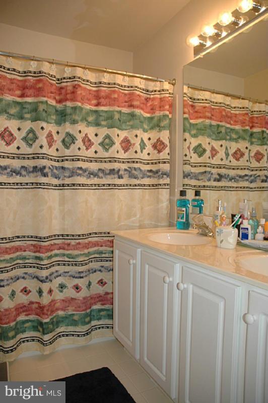 NUTLEY LEE HIGHWAY - Residential Lease