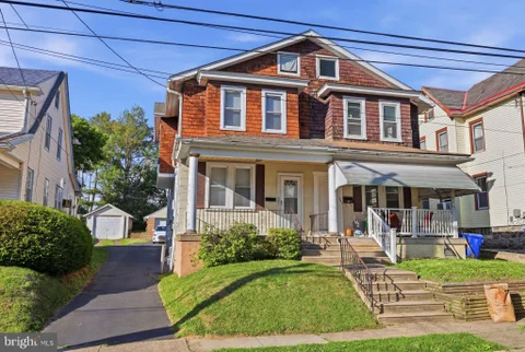 507 Jefferson Avenue, Cheltenham, PA MLS: PAMC2180562