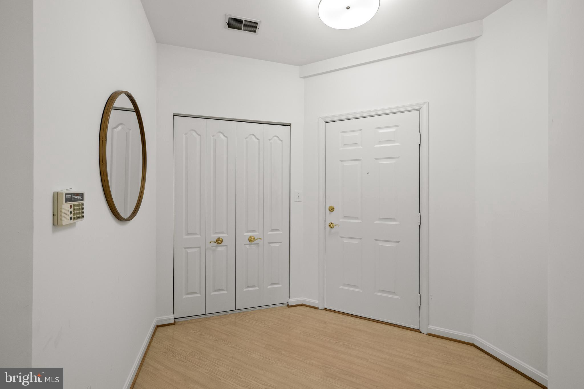 ISLAND CREEK - Residential