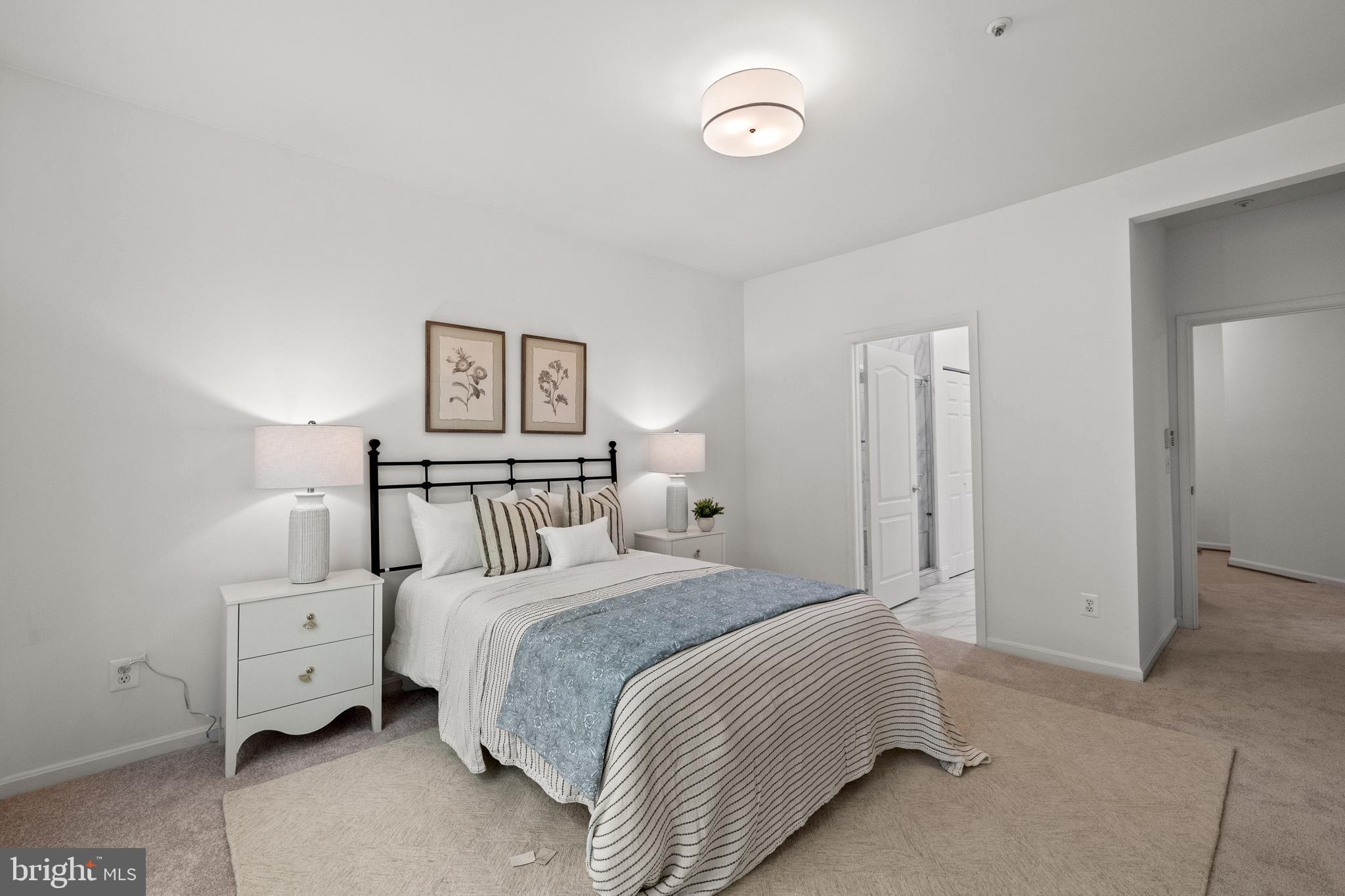 ISLAND CREEK - Residential