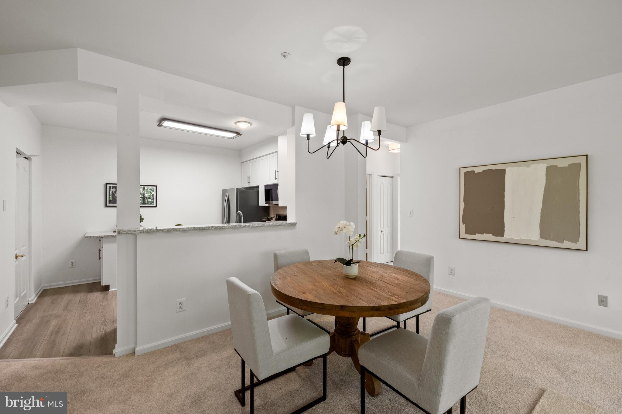 ISLAND CREEK - Residential