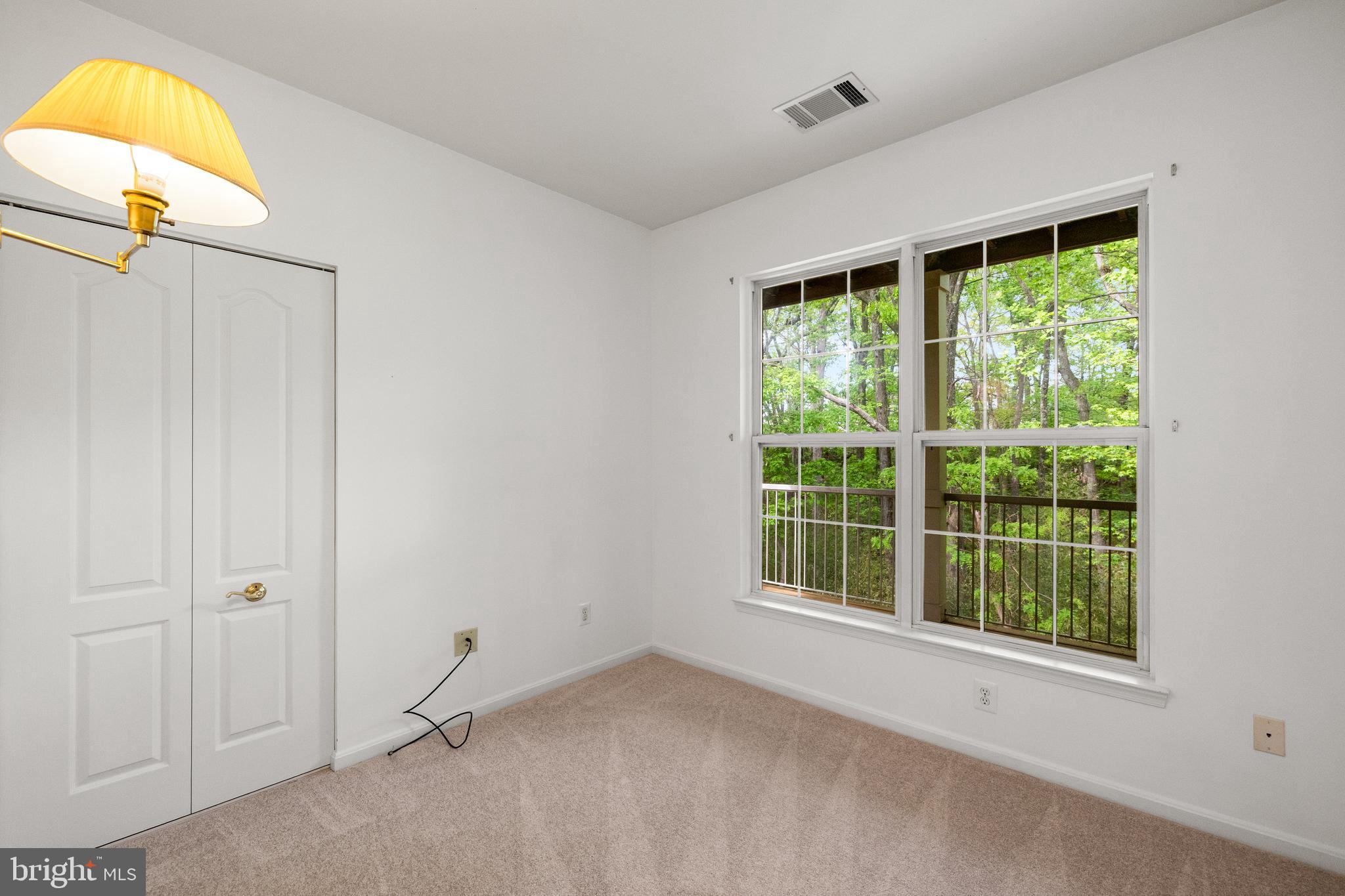 ISLAND CREEK - Residential