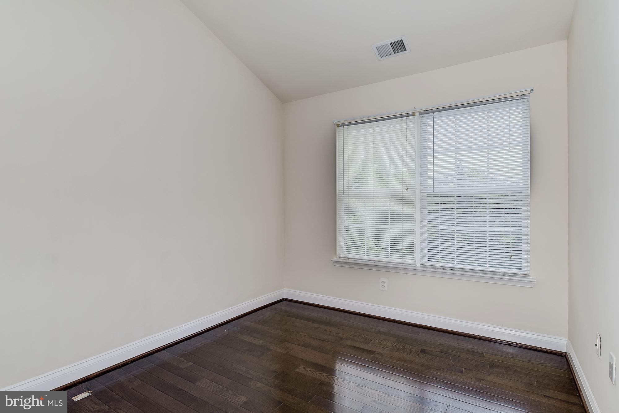 KING FARM - Residential Lease