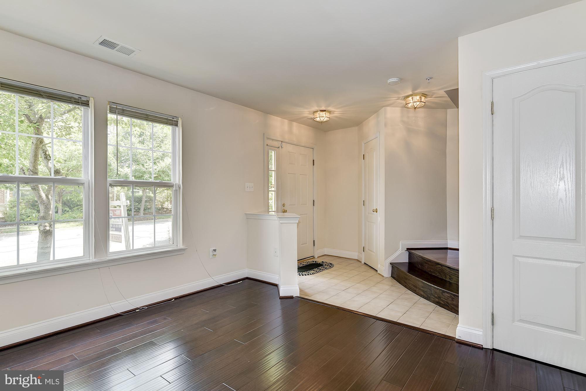 KING FARM - Residential Lease