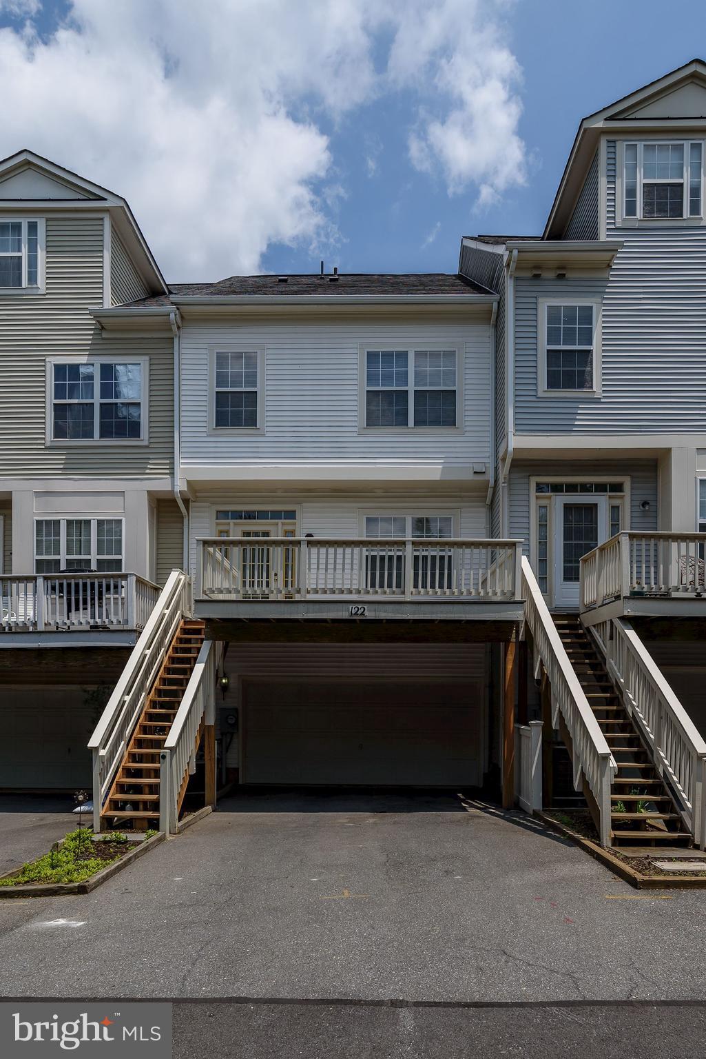 KING FARM - Residential Lease