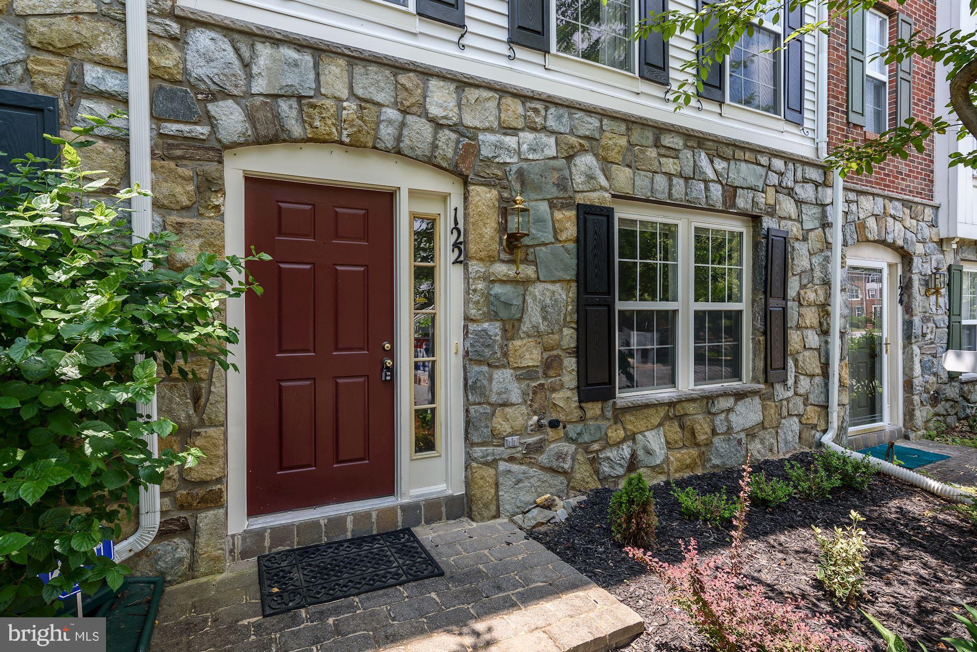 KING FARM - Residential Lease