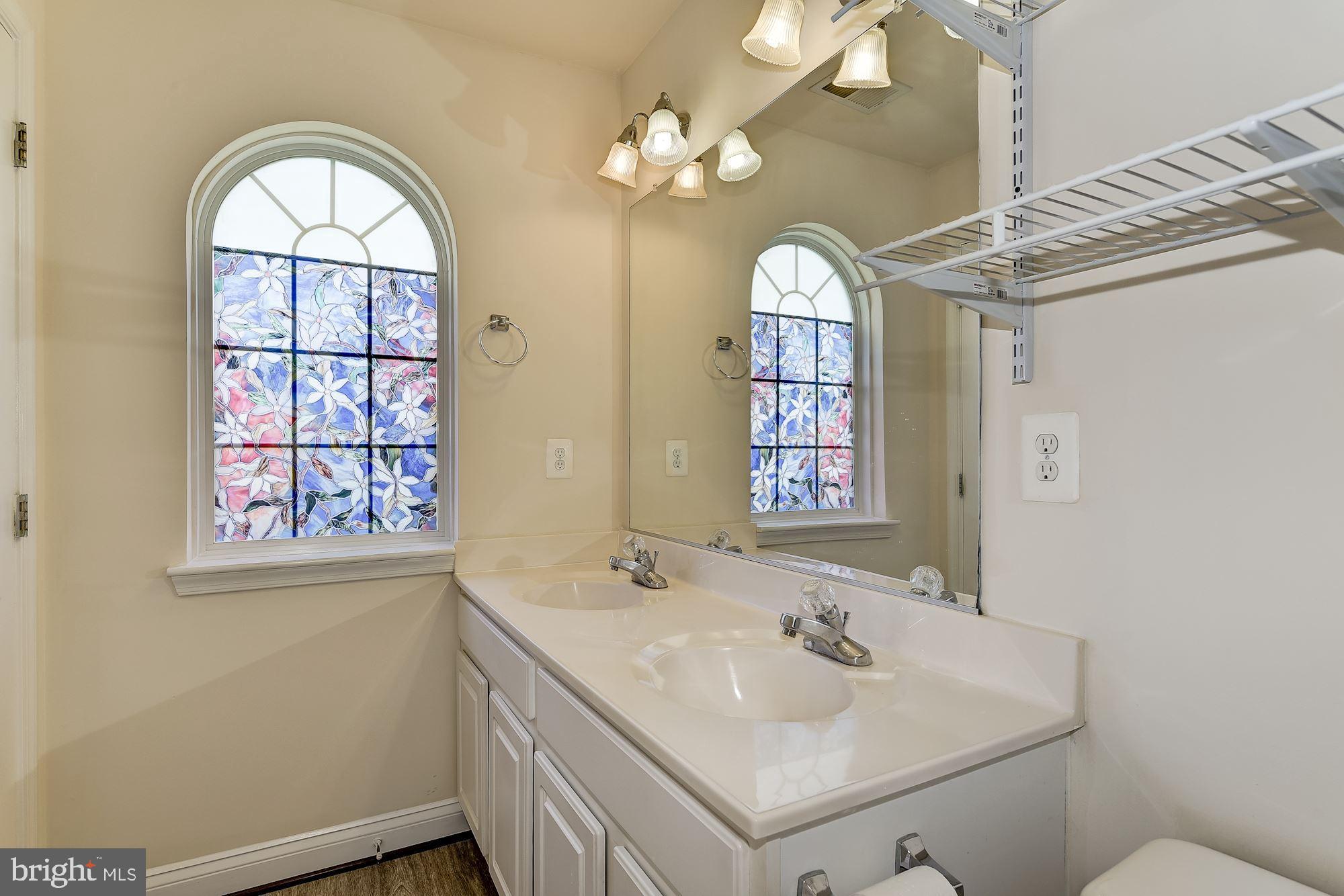 KING FARM - Residential Lease