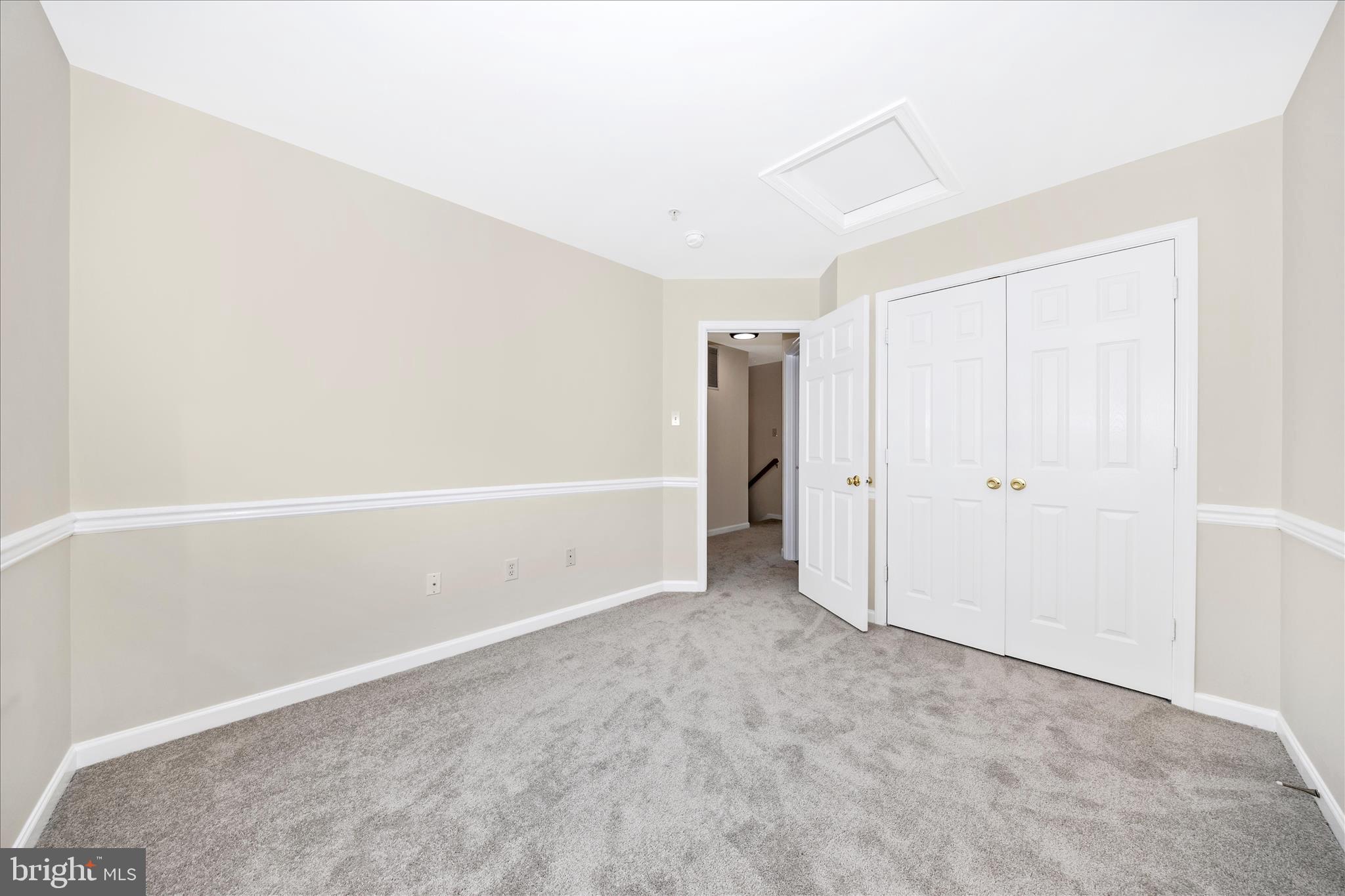 WHISPERING RIDGE - Residential