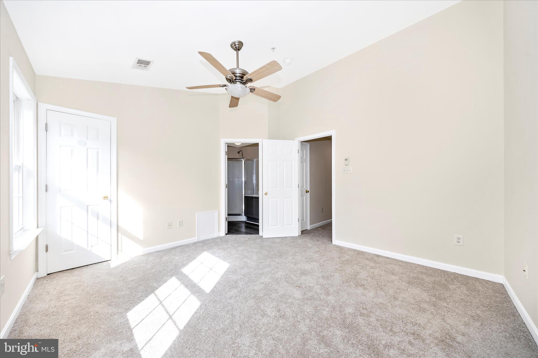 WHISPERING RIDGE - Residential