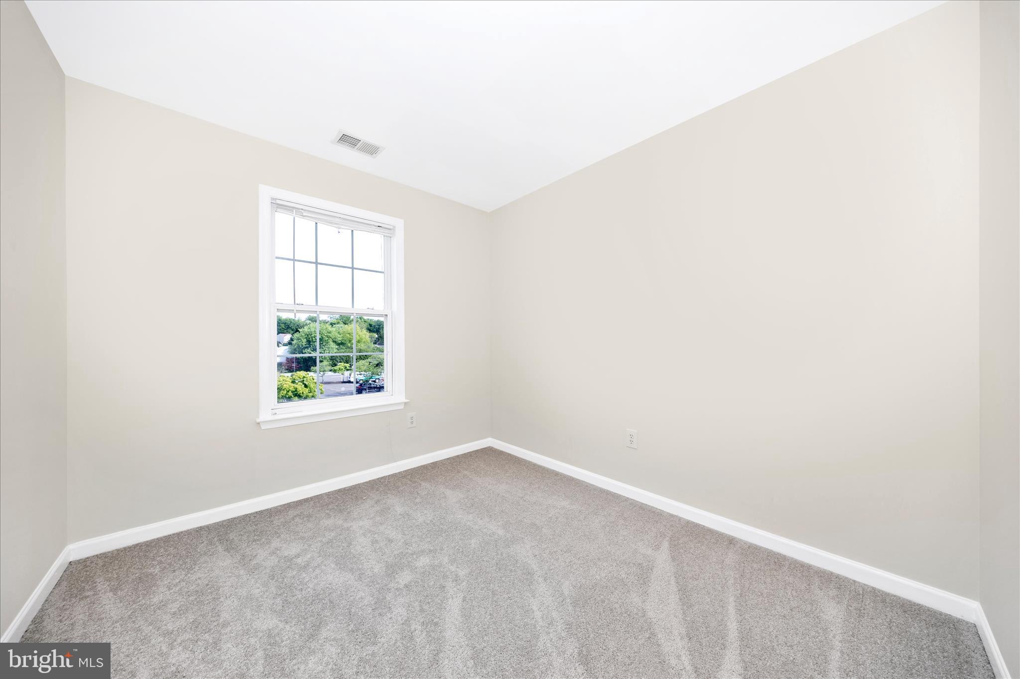 WHISPERING RIDGE - Residential