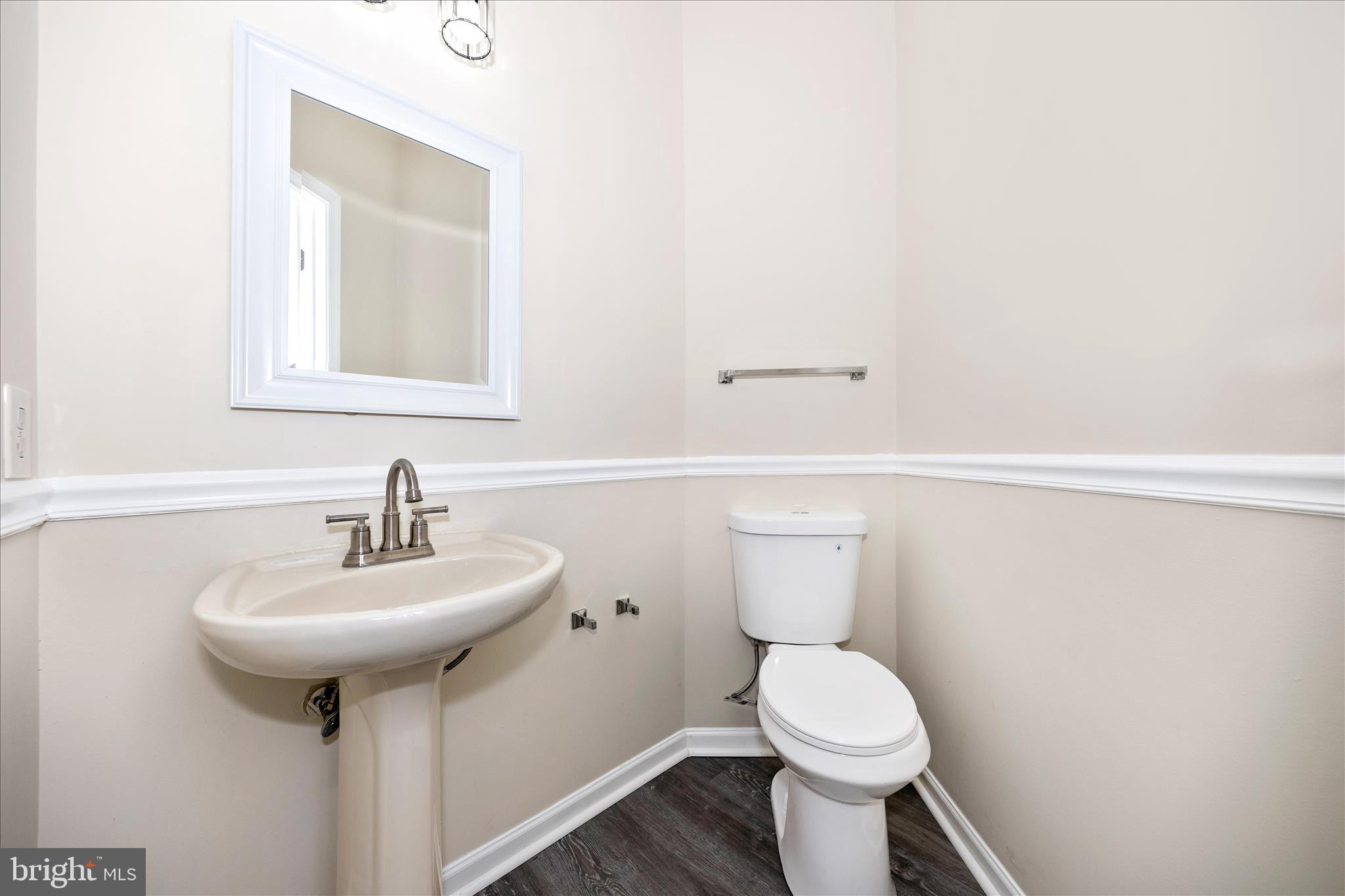 WHISPERING RIDGE - Residential