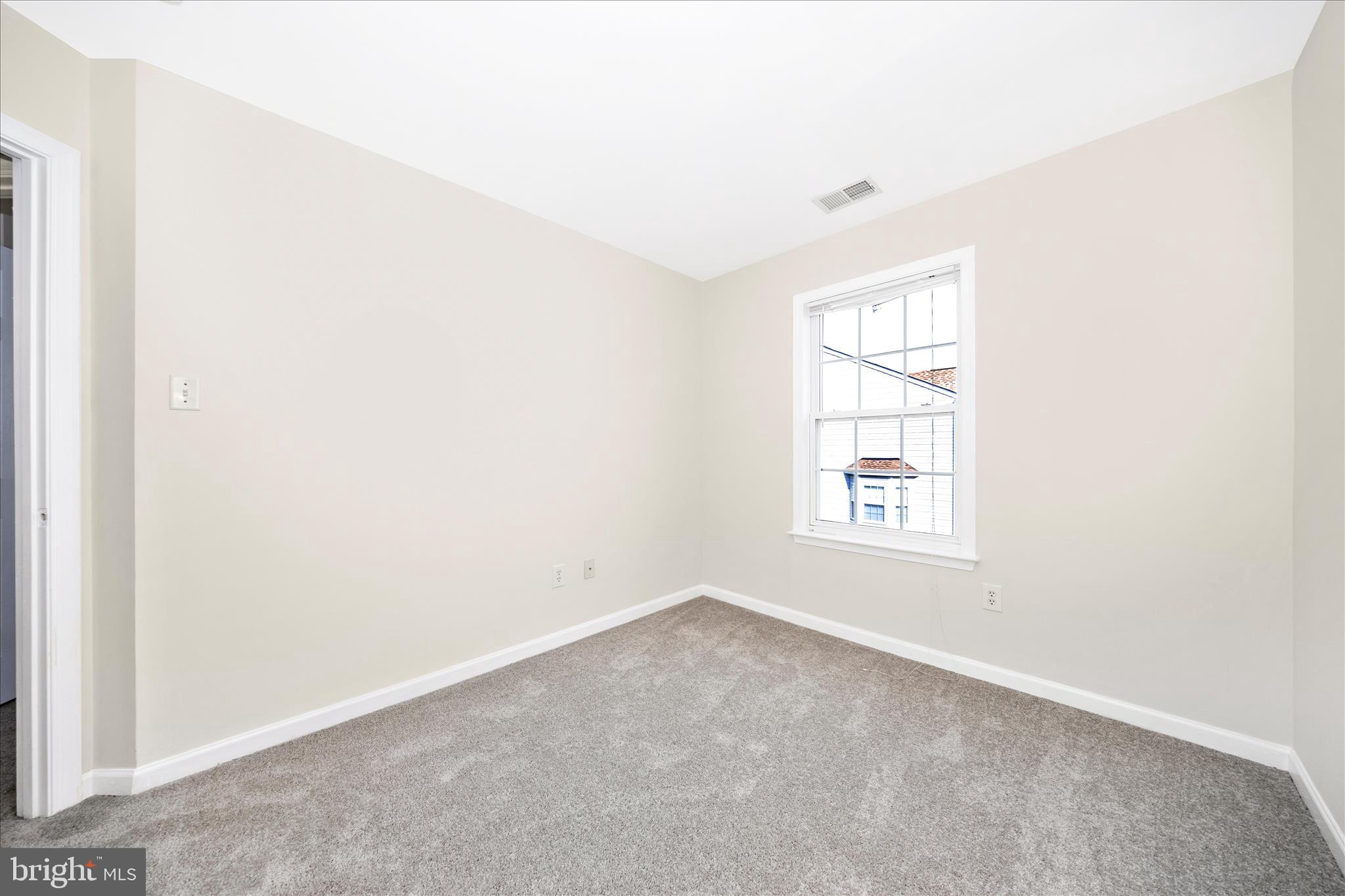 WHISPERING RIDGE - Residential